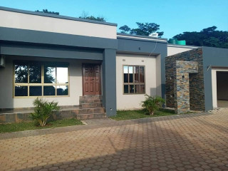 3 Bedroom Flat For Rent In Makeni