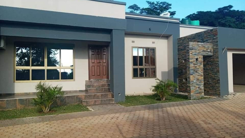 3-bedroom-flat-for-rent-in-makeni-big-0