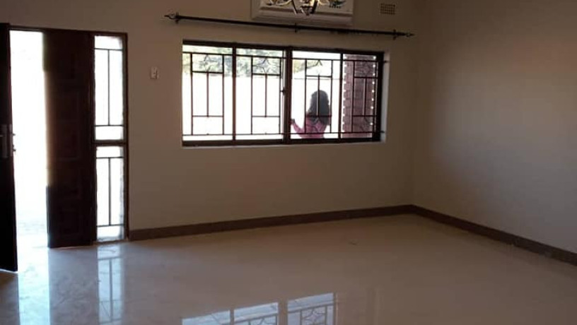 2-bedroom-flat-for-rent-in-chalala-big-2