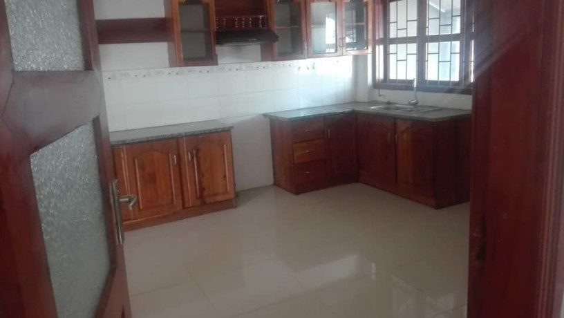 3-bedroom-house-for-rent-in-olympia-big-2