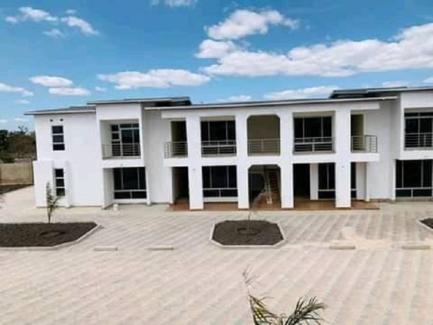 3-bedroom-flats-for-rent-in-silverest-big-7