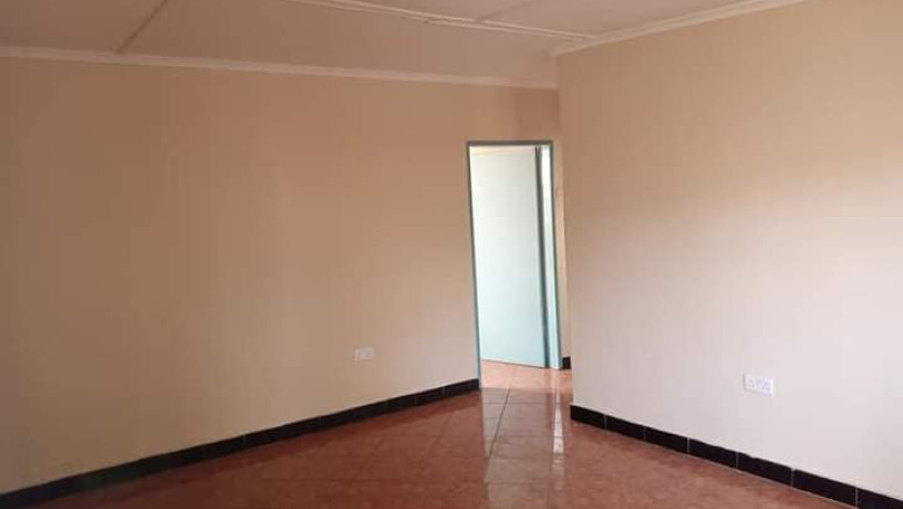 2-bedroom-flat-for-rent-in-chalala-big-5