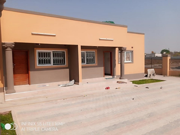 2-bedroom-flat-for-rent-in-silverest-big-7