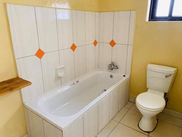 3-bedroom-flat-for-rent-in-kabulonga-big-6