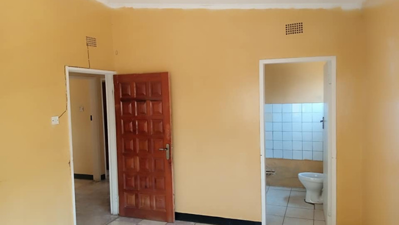 4-bedroom-house-for-rent-in-kabwata-big-7