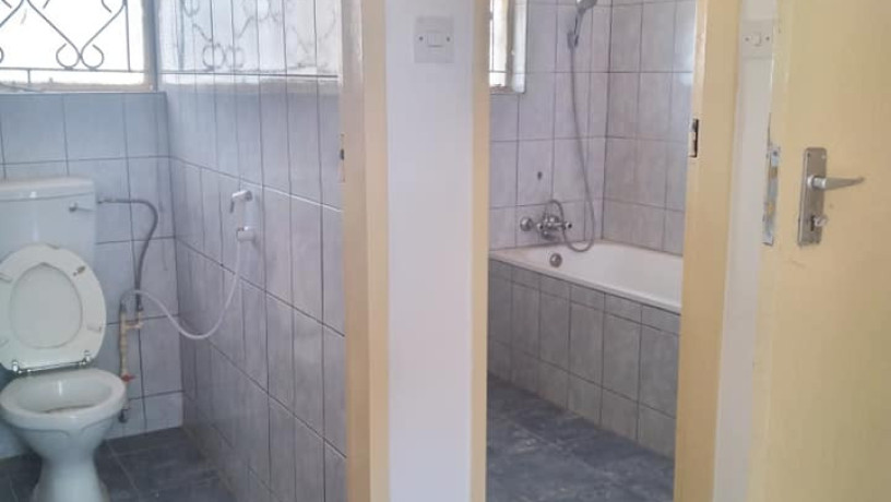 3-bedroom-flat-for-rent-in-rhodespark-big-9