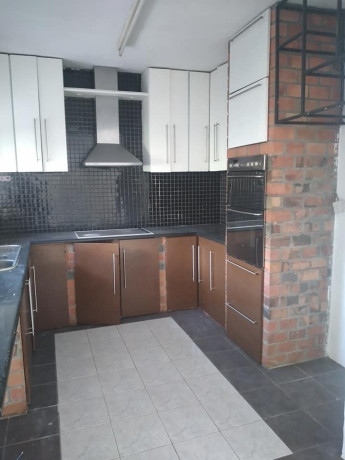 3-bedroom-flat-for-rent-in-rhodespark-big-0