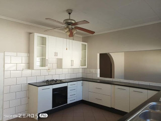 3-bedroom-standalone-house-for-rent-in-roma