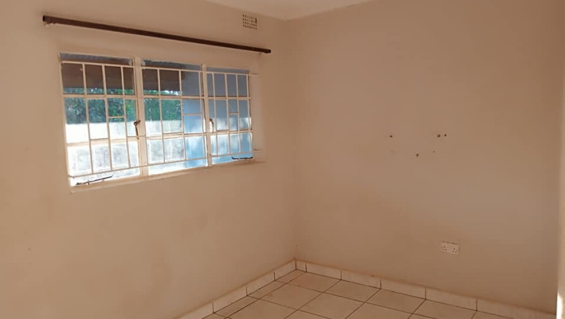 2-bedroom-flat-for-rent-in-lusaka-west-big-4