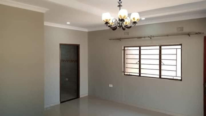 2-bedroom-flat-for-rent-in-chalala-big-2