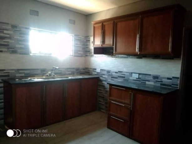 3-bedroom-flat-for-rent-in-meanwood-ndeke-big-3