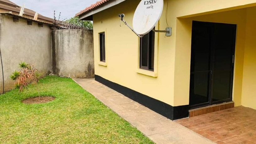 beautiful-3-bedroom-standalone-house-for-rent-in-kabulonga-big-3