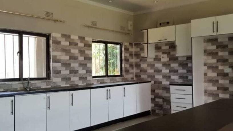 neat-two-bedroom-flat-for-rent-in-ibex-hill-big-1