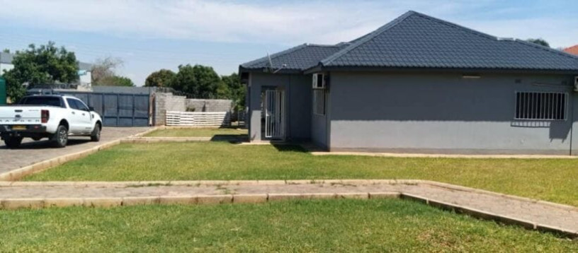 neat-two-bedroom-flat-for-rent-in-ibex-hill-big-3