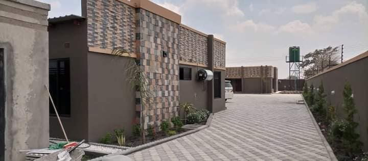 2-bedroom-flat-for-rent-in-silverest-big-1