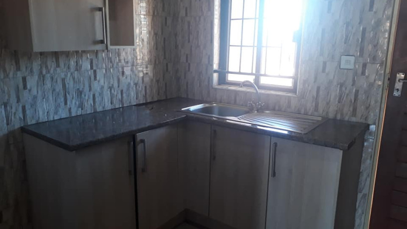 2-bedroom-flat-for-rent-in-chalala-big-4