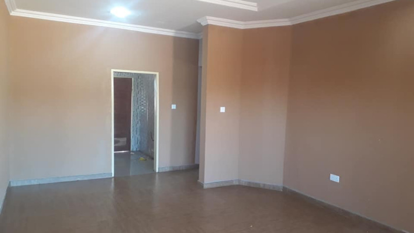 2-bedroom-flat-for-rent-in-chalala-big-2