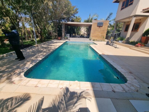 5-bedroom-house-for-rent-in-roma-park-big-1