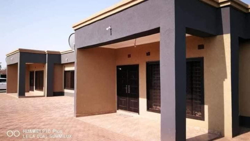 2-bedroom-flat-for-rent-in-chalala-big-8