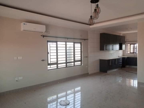 2-bedroom-flat-for-rent-in-chalala-big-2