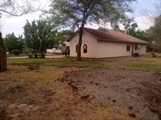 5-bedroom-house-for-sale-in-makeni