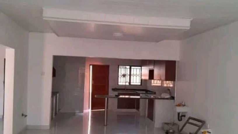 2-bedroom-flat-for-rent-in-meanwood-ndeke-big-1