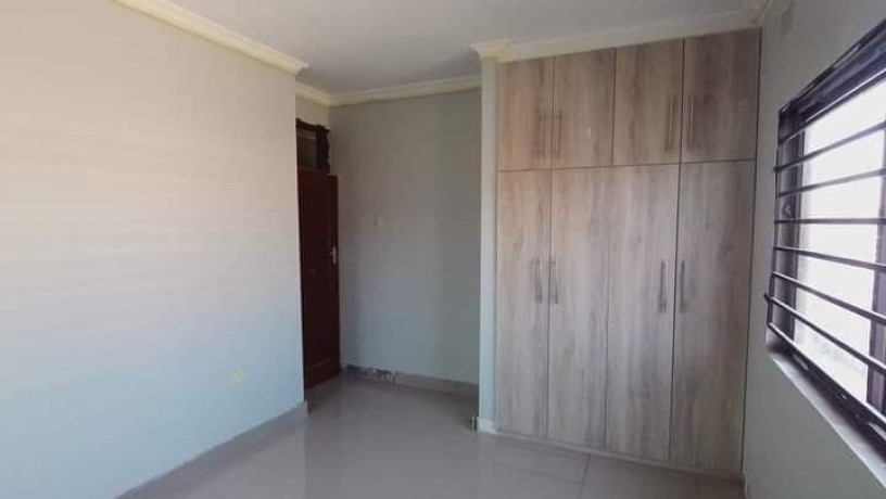 3-bedroom-flat-for-rent-in-meanwood-kwamwena-big-2