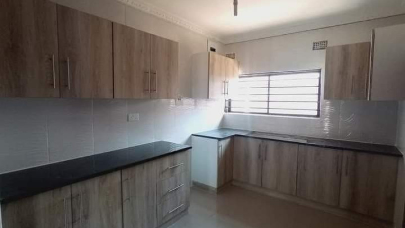 3-bedroom-flat-for-rent-in-meanwood-kwamwena-big-4