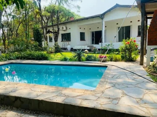 2-bedroom-house-for-rent-in-roma-big-9