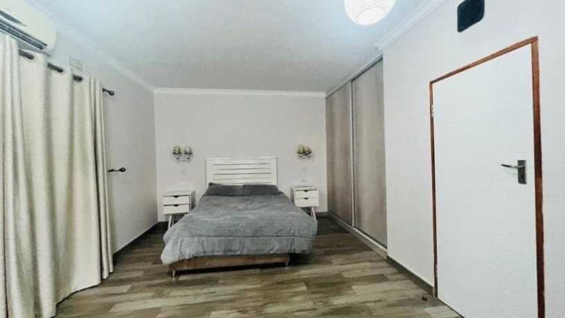 3-bedroom-house-for-rent-in-roma-park-big-5