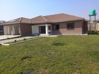 3 Bedroom House For Sale In Meanwood Mutumbi