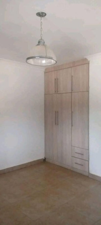 2-bedroom-flat-for-rent-in-meanwood-big-7