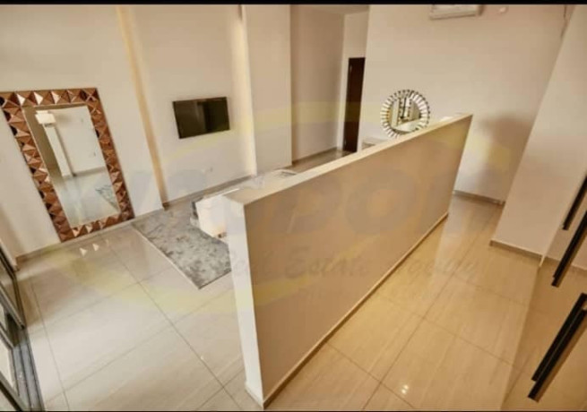 3-bedroom-apartment-for-rent-in-roma-park-big-2
