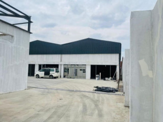 Warehouse For Rent In Roma Park