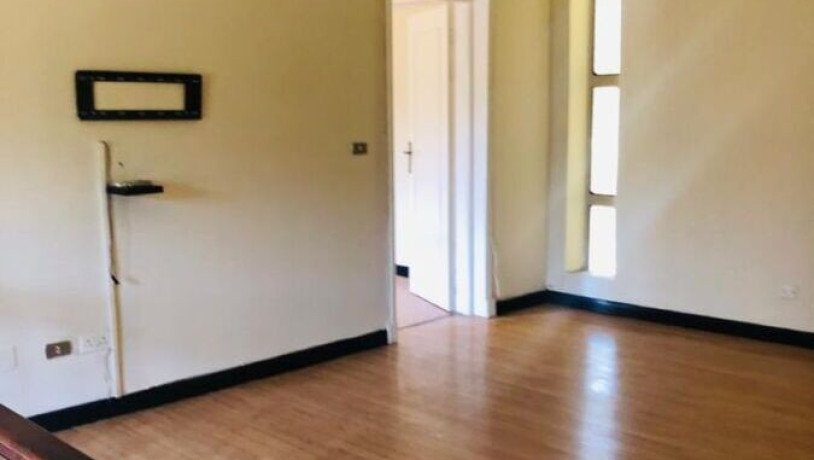 4-bedroom-flat-for-rent-in-roma-big-7