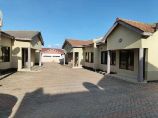 3 Bedroom Flat For Rent in New Kasama