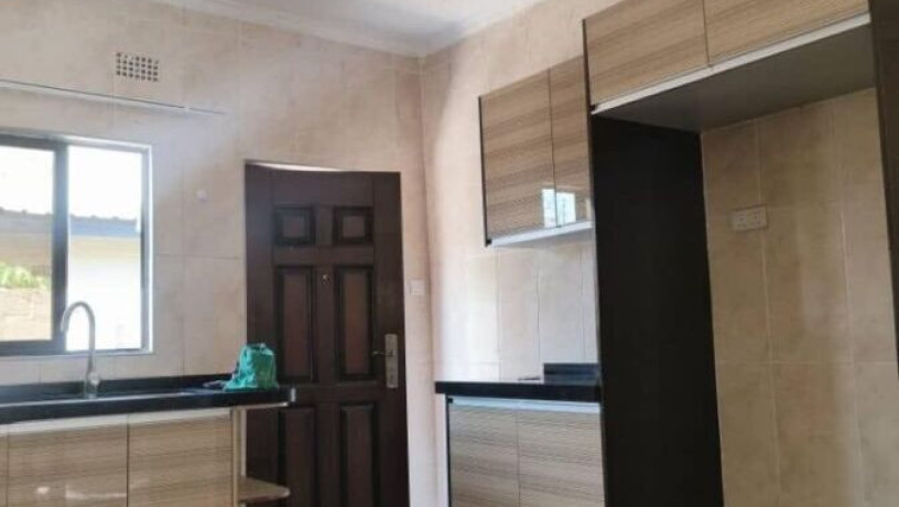 3-bedroom-flat-for-rent-in-new-kasama-big-5