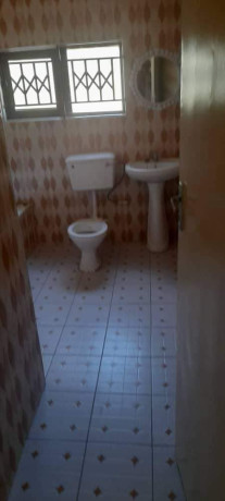 3-bedroom-flat-for-rent-in-makeni-big-4