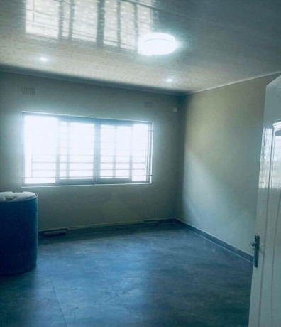 3-bedroom-flats-for-rent-in-roma-big-2