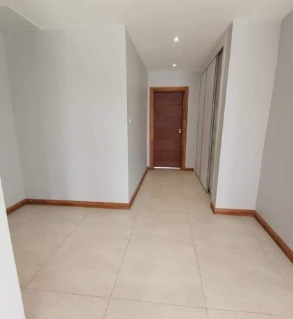 4-bedroom-house-for-sale-in-roma-park-big-6