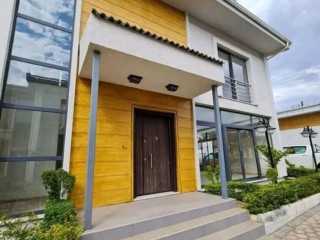 4 Bedroom Apartment For Rent In Ibex Hill