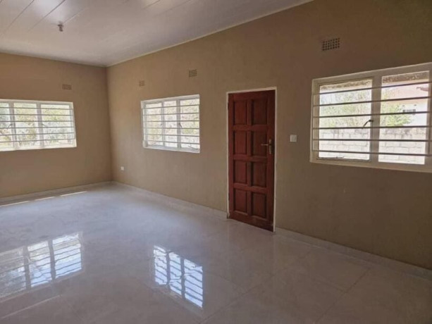 2-bedroom-flat-for-rent-in-chilanga-big-2