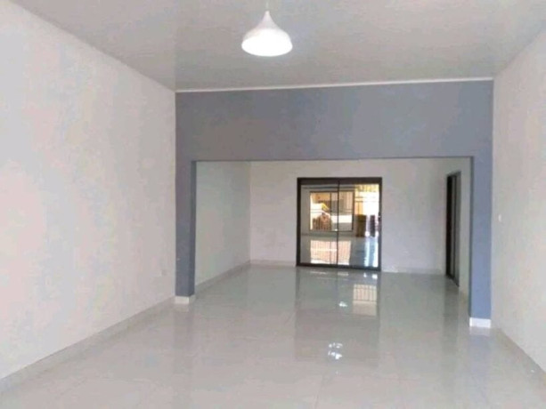 2-bedroom-flat-for-rent-in-chalala-big-2