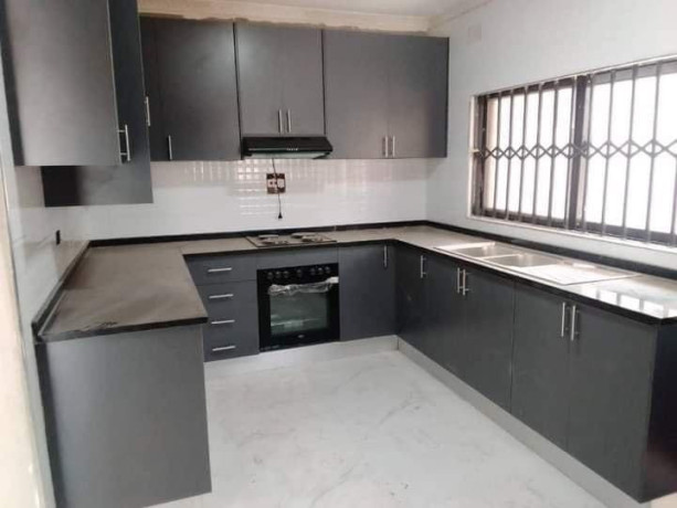 2-bedroom-flat-for-rent-in-chalala-big-8
