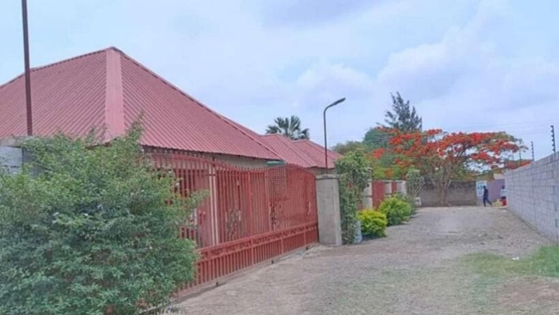 3-bedroom-house-for-sale-in-barlastone-big-1