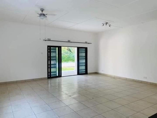 beautiful-and-spacious-3-bedroom-house-for-rent-in-roma-big-5