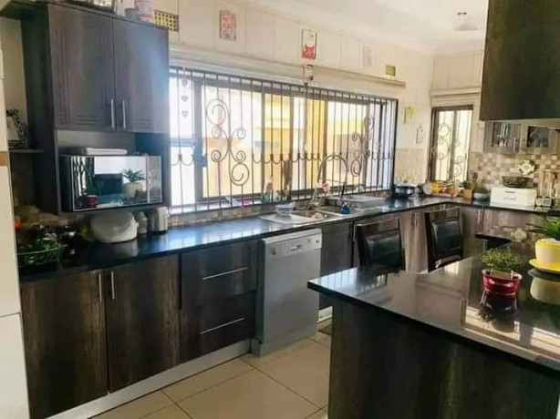 4-bedroom-house-for-sale-in-meanwood-ibex-big-9