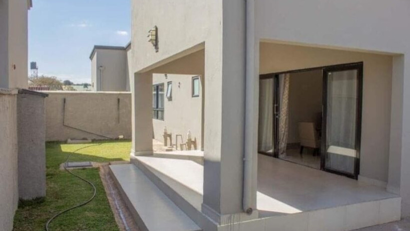 3-bedroom-flat-for-rent-in-ibex-hill-big-3