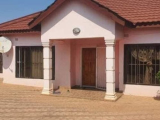 3 Bedroom Flat For Rent In Ibex Hill