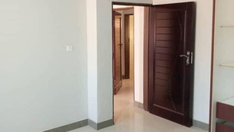 3-bedroom-flat-for-rent-in-chalala-big-6